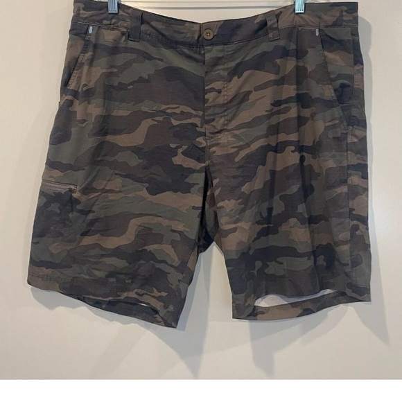 FLAG‎ & ANTHEM WOODSON MADEFLEX CAMO 10” SHORTS MENS SIZE 40 (1199) - Picture 3 of 7